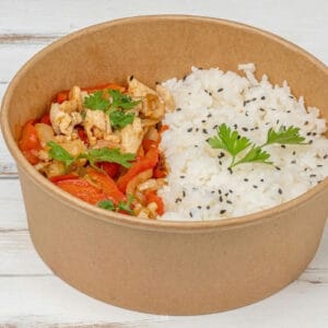 Wok de poulet et riz (2 personnes)